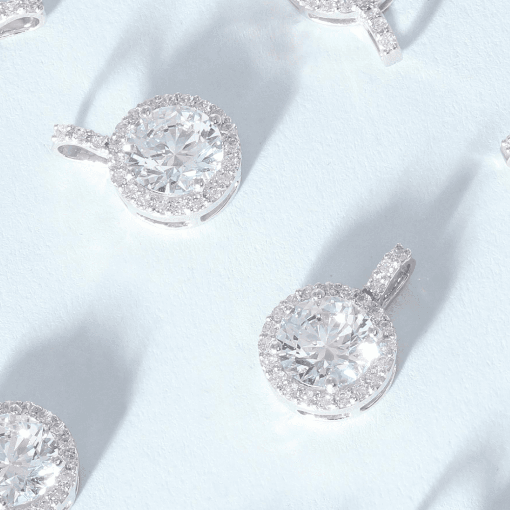 Madrid Classic Halo Pendant